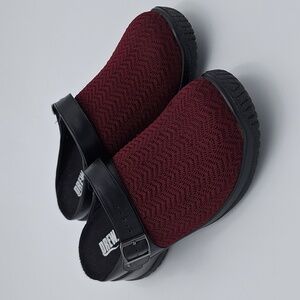 DREW Savannah Clog Mule Slingback Burgundy and Black